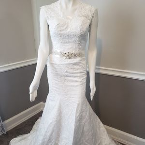 Size 4 ivory wedding dress